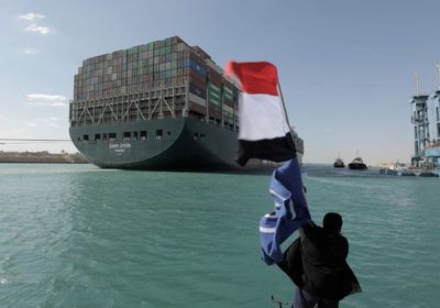 قناة السويس المصرية تستقبل 130 سفينة من الاتجاهين