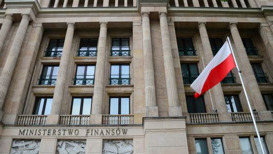 التضخم في بولندا يتراجع إلى 13% خلال مايو الماضي