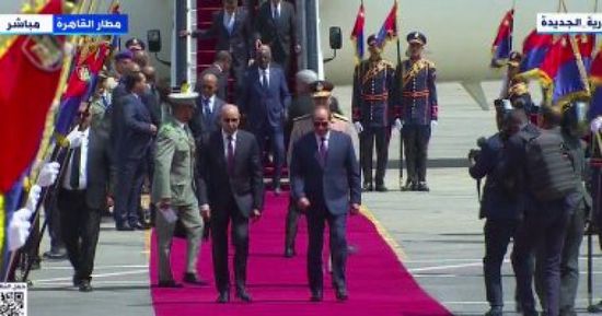 الرئيس المصري يستقبل نظيره الموريتاني بمطار القاهرة