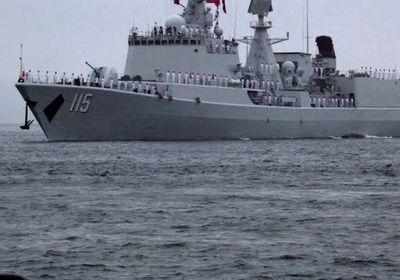 سفينة صينية تمر قرب مدمرة أمريكية بمضيق تايوان