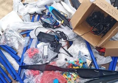 الإطاحة بشحنة قطع طيران مسير قبل وصولها للحوثيين بلحج