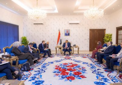 مع مسؤول إغاثي أمريكي.. لملس يستعرض الواقع الخدمي والمعيشي بعدن