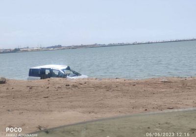 وفاة فتاة في حادث مروري على خط الجسر بعدن