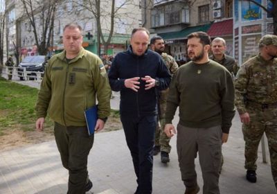 زيلينسكي يعلق على حادث سد كاخوفكا