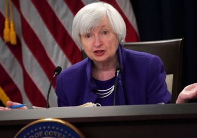 وزيرة الخزانة الأمريكية تتوقع اندماج البنوك الصغيرة