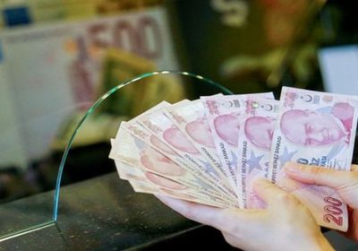 انتكاسة جديدة لليرة التركية مقابل الدولار بتداولات الخميس