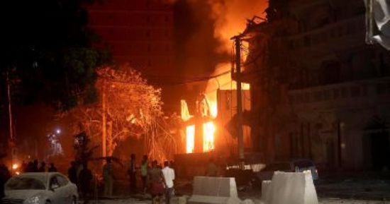 مقتل وإصابة 80 شخصًا في انفجار بالصومال