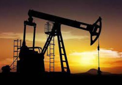 ارتفاع منصات التنقيب عن النفط بشكل طفيف