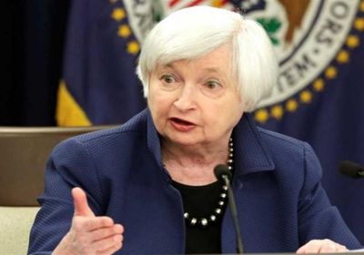 يلين تحذر من مشكلات في سوق العقارات التجارية