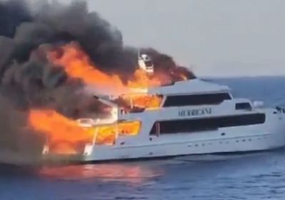 3 بريطانيين بعداد المفقودين بعد حريق في زورق بمصر