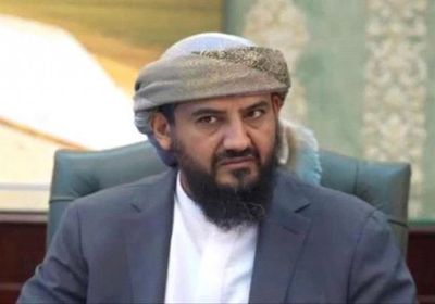 المحرمي: رئيس الحكومة يعمل بلا حس وطني