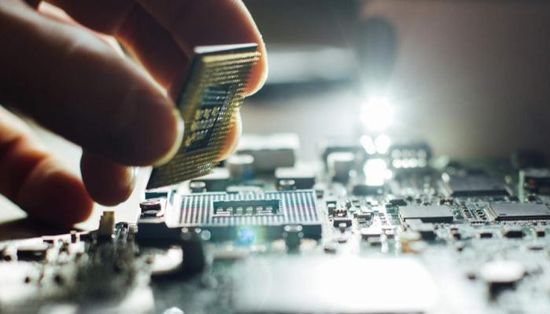 فيتش تحذر من سلبيات حرب الرقائق على شركات كورية