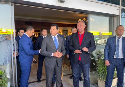 استقبال رسمي لبعثة النادي الأهلي بمطار القاهرة