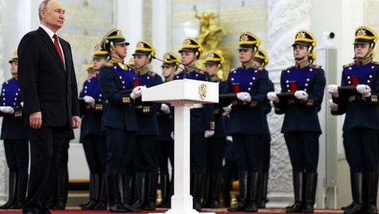 بوتين يكرم جنودًا مصابين في الحرب الروسية الأوكرانية