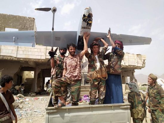 تحييد أخطر أسلحة الحوثي.. إسقاط مسيرة حوثية في بيحان