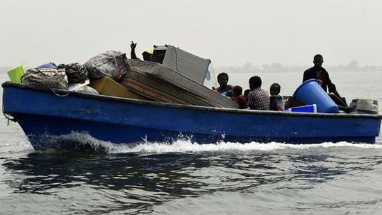 غرق نحو100 شخص بعد انقلاب قاربهم بنيجيريا
