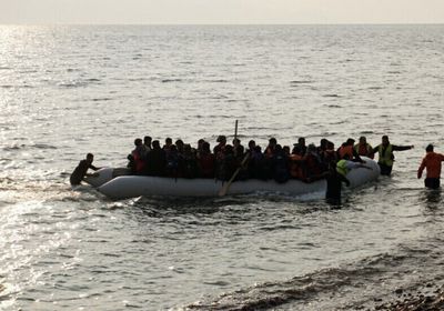 17 قتيلًا في غرق زورق للمهاجرين قبالة اليونان