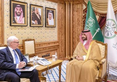 وزير الدفاع السعودي يستقبل المبعوث الأمريكي لليمن