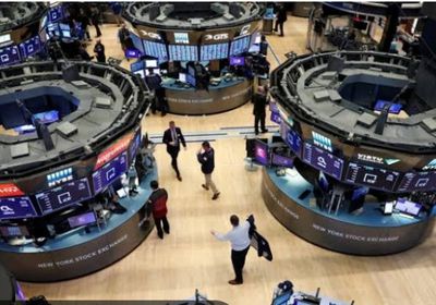 هبوط مؤشرات الأسهم الأمريكية بنهاية آخر جلسات الأسبوع