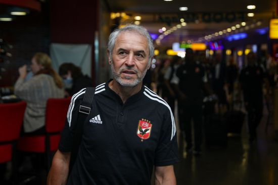 كولر يتلقى عرضا لتدريب منتخب آسيوي.. هل يرحل عن الأهلي؟