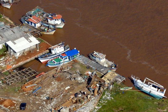 11 قتيلا وعشرة مفقودين جراء إعصار جنوب البرازيل