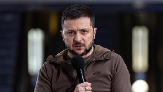 زيلينسكي يشيد بتصدي قواته لهجمات روسية