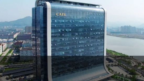 "كاتل" الصينية تستثمر لتدعيم موارد الليثيوم