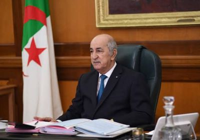 الرئيس الجزائري ينهي مهام وزير الاتصال