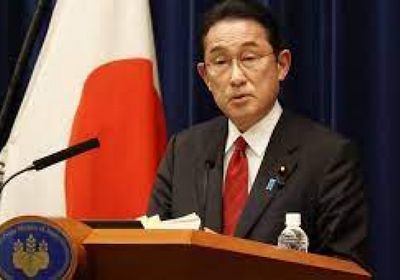 رئيس وزراء اليابان يتعهد برفع الأجور