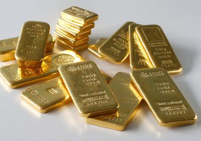 ارتفاع محدود للذهب عالميا بدعم من ضعف الدولار