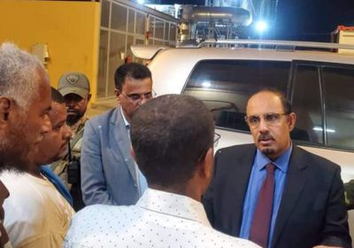 محافظ حضرموت يتعهد بتحسين أوضاع منظومة الكهرباء