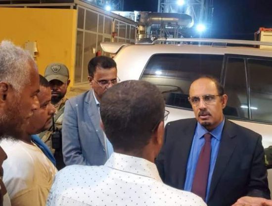 محافظ حضرموت يتعهد بتحسين أوضاع منظومة الكهرباء