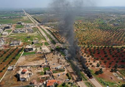 مقتل شخص وإصابة آخرين في هجوم بالطائرات المسيرة بسوريا