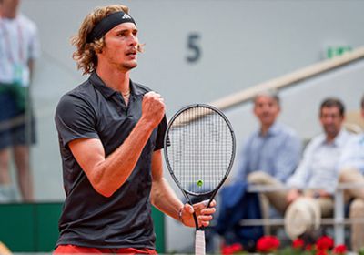 القازاخستاني بابليك يفوز على زفيريف ويبلغ النهائي في هاله