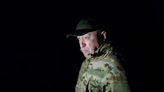 مقطع فيديو يوثق لحظة مغادرة بريغوجن مقر الدفاع الروسية