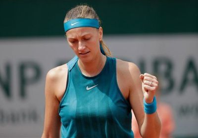 كفيتوفا تنهي استعداداتها لويمبلدون بالفوز بلقب ألمانيا