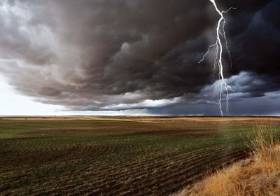   مقتل 3 أشخاص في عواصف شديدة بولايات أمريكية