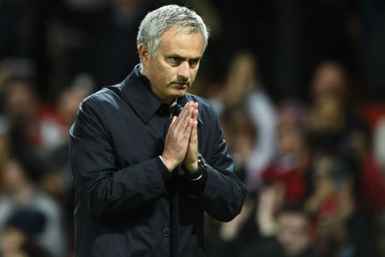 إيقاف جوزيه مورينيو وتغريمه 50 ألف يورو