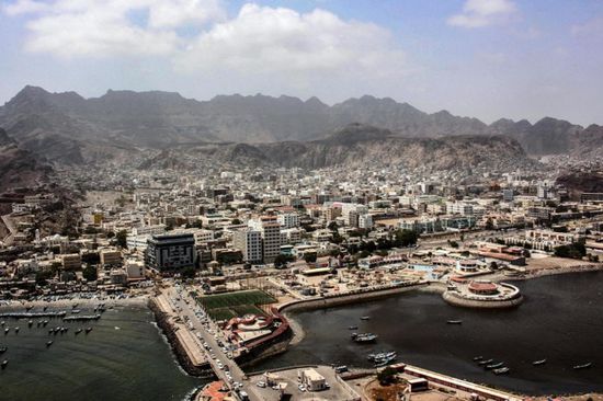 القوات الجنوبية تمنع حمل السلاح في أسواق عدن