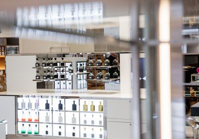 شركة تستحوذ على "كريد" المتخصصة بالعطور الراقية