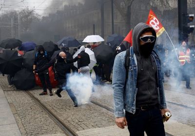 مصرع شاب في فرنسا خلال الاحتجاجات