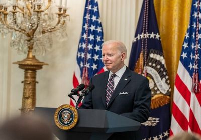 بايدن يعلن خطة لتخفيف ديون الطلاب