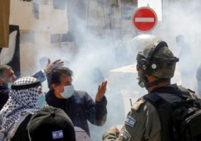 إصابة فلسطينيين في اعتداءات للمستوطنين الإسرائيليين