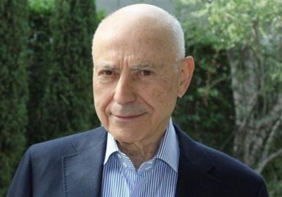 وفاة الممثل الأمريكي آلن أركن