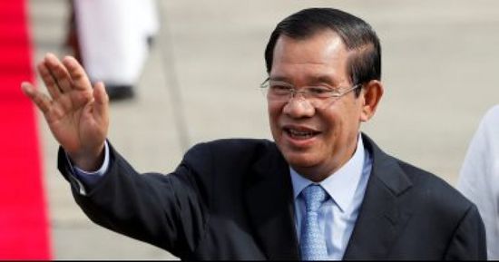 رئيس وزراء كمبوديا يمنع ممثلي فيسبوك من الإقامة