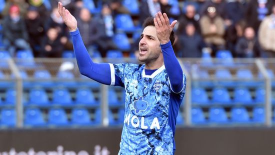 رسميًا.. فابريغاس يعتزل كرة القدم ويتجه للتدريب