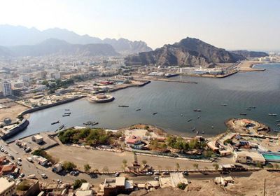 "أمن عدن" يحذر من خطورة حمل السلاح