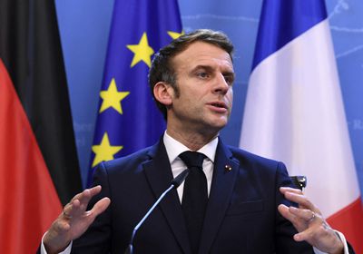 ماكرون يدعو وزراءه لاستعادة النظام في فرنسا