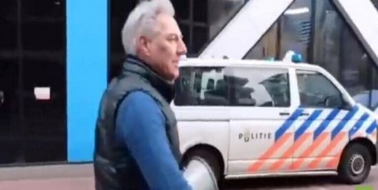 إحالة هولندي للمحاكمة مزق نسخة من المصحف