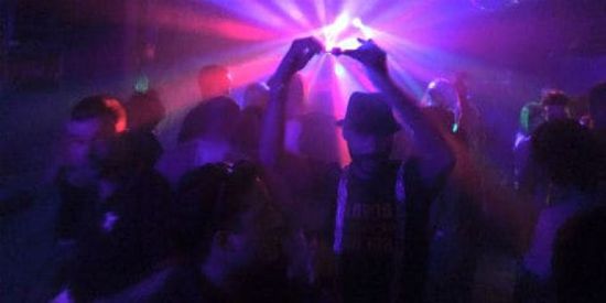 مقتل شخص وإصابة أربعة بسبب ألعاب نارية بتكساس